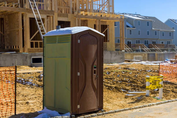 Best Portable restroom trailer rental  in Kemah, TX